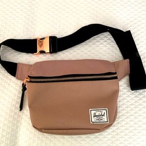 Herschel belt bag